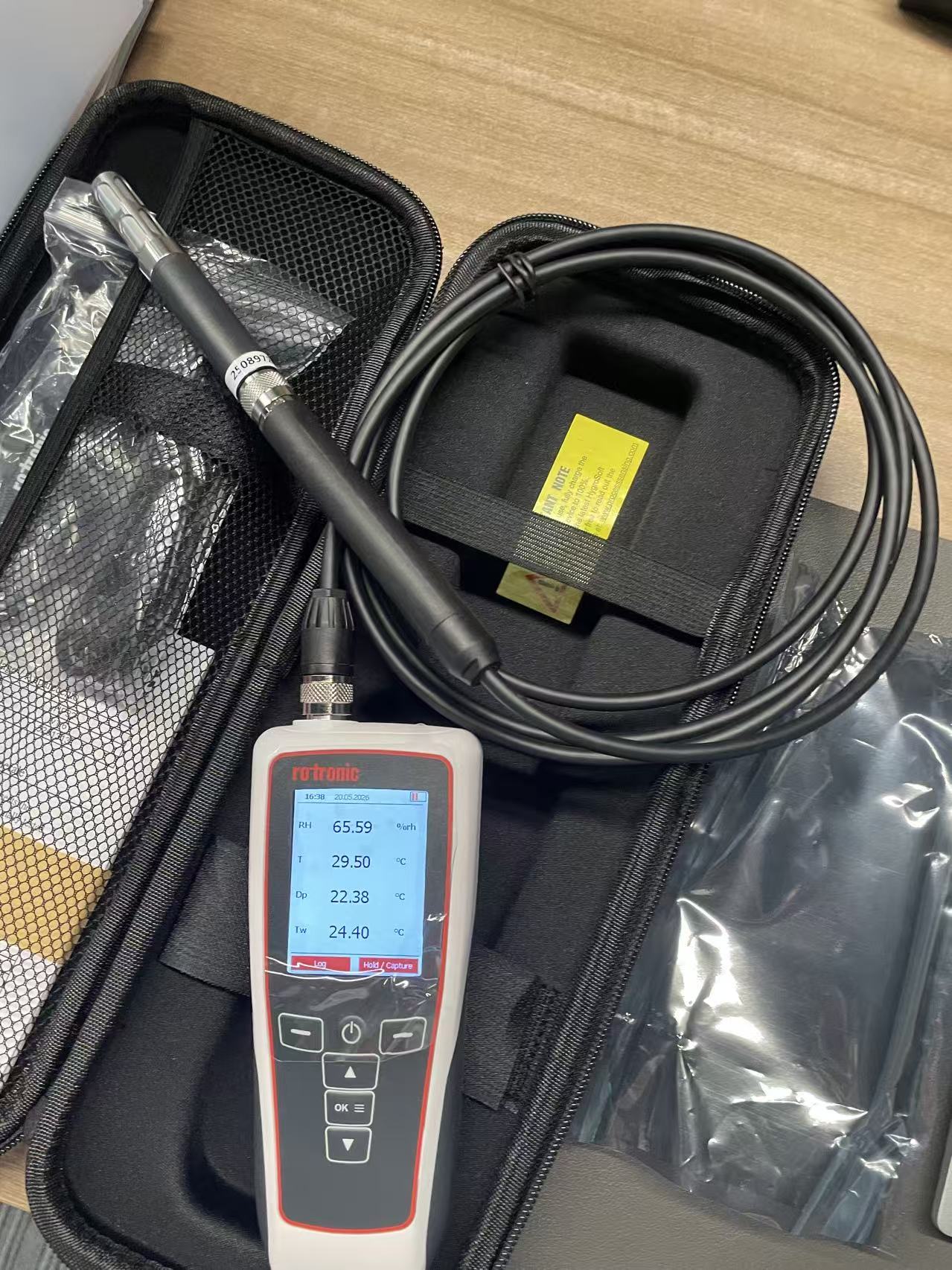 HP32手持表连接传感器探头的信号延长线